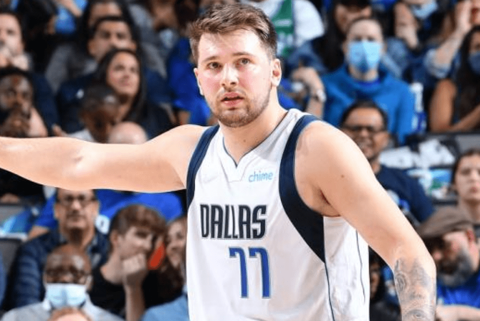 爱好者提供全球赛事- 达拉斯独行侠再签后卫 